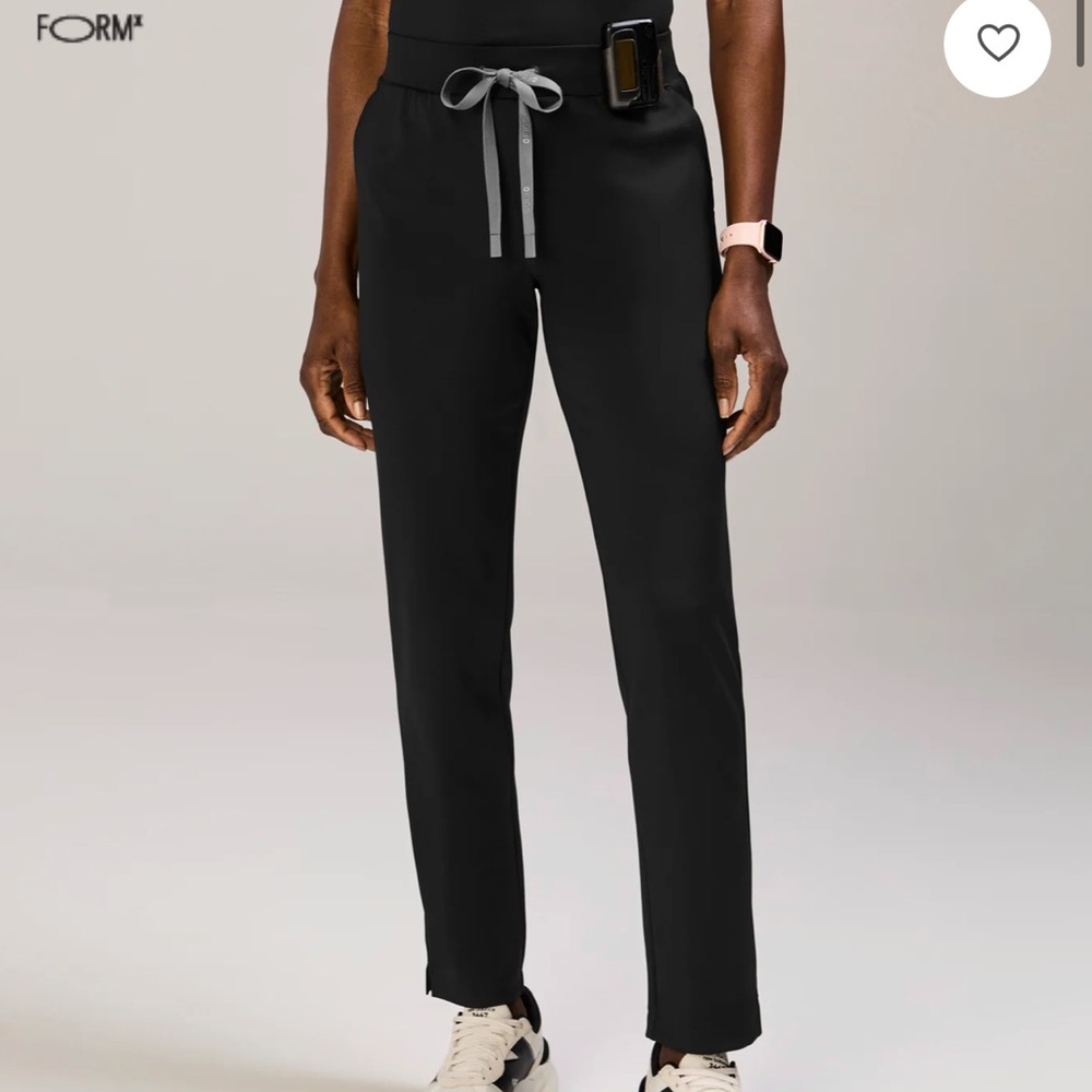 NWT FIGS Tena FORMx Slim Tapered Scrub Pant - Petite
